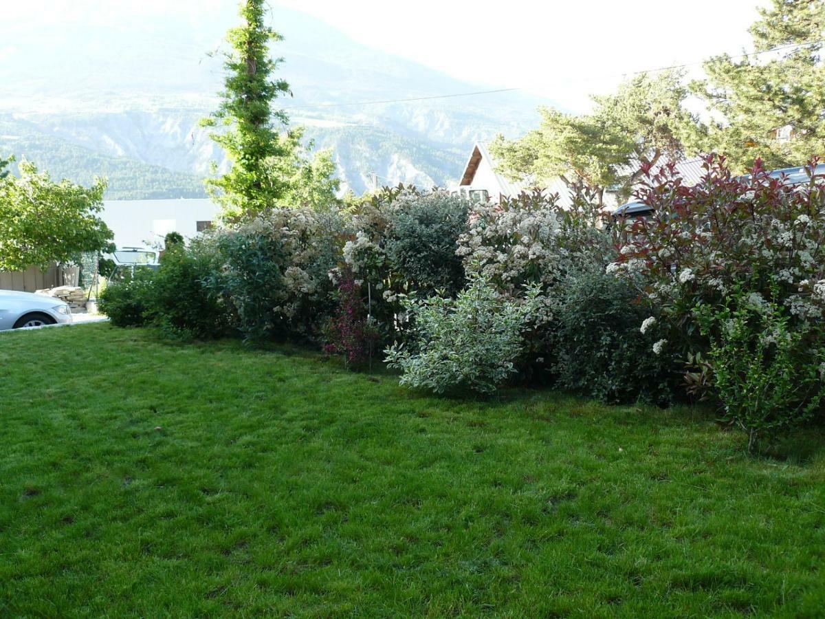 Appartement Dans Maison Entre Savines Et Embrun Crots Exterior photo